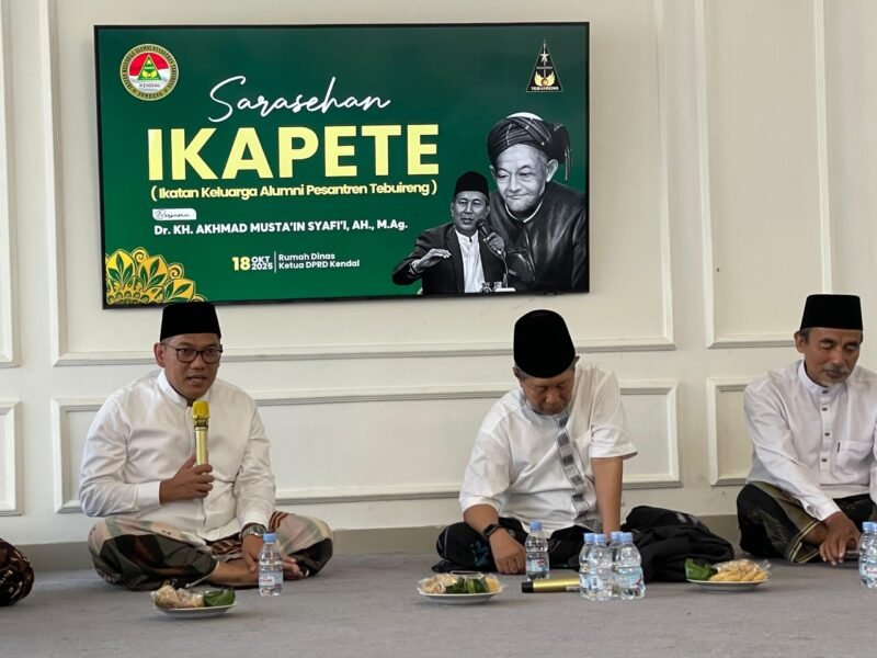 Ketua DPRD Kendal Mahfud Sodiq saat memberikan sambutan di acara sarasehan bersama Dr KH Ahmad Mustain Syafi'i.(Wawasannews)