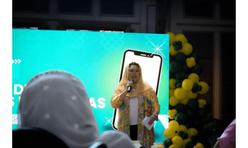 Direktur Wahid Foundation Yenny Wahid berbicara dalam peluncuran platform digital Maitra di Jakarta, Minggu (9/11/2025). Program ini bertujuan memperkuat kemandirian ekonomi dan sosial perempuan akar rumput di seluruh Indonesia. (wawasannews)