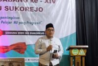 Ketua DPRD Kendal, Mahfud Sodiq, saat menyampaikan sambutan pada Pengajian Aswaja dan Konfercab XIV IPNU–IPPNU Sukorejo (16/11) | (Wawasannews-Zdl)
