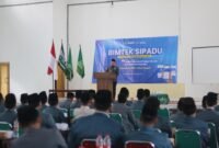 Ketua PW IPNU Jawa Tengah, Irfan Khamid, menyampaikan arahan dan penegasan pentingnya pendataan anggota melalui SIPADU dalam kegiatan Turun Bersama (Turba) dan Bimbingan Teknis (Bimtek) SIPADU di Gedung Aswaja Kota Pekalongan, Senin (22/12/2025). (Istimewa/Wawasannews)