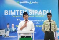 Pembina PW IPNU Jawa Tengah, Muhaimin, saat menyampaikan arahan pada kegiatan Turba Bimtek Sipadu dan Penguatan Tim Penggerak Komisariat di Gedung Muslimat NU Wonosobo, Minggu (14/12/2025). Dok pribadi. (Wawasannews)