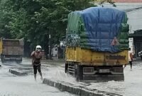 Genangan banjir merendam jalur Pantura dan kawasan permukiman di Kota Kendal, Kamis (15/1/2026), (Istimewa/Wawasannews)