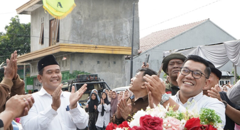 Ketua DPRD Kendal Buka Aero Modelling Show, Santri Al Ma’wa Unjuk Pesawat Racikan Sendiri