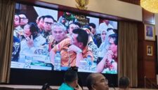 Kepala KPUS Kendal Suwardi saat mengikuti rapat koordinasi persiapan HBKN bersama Menteri Pertanian sekaligus Kepala Badan Pangan Nasional.(Dok Pribadi/Wawasan)