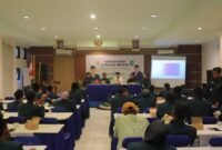 Anggota MPR RI Eka Widodo menyampaikan materi sosialisasi Empat Pilar Kebangsaan kepada peserta di Kabupaten Tegal. Foto: WawasanNews.com.