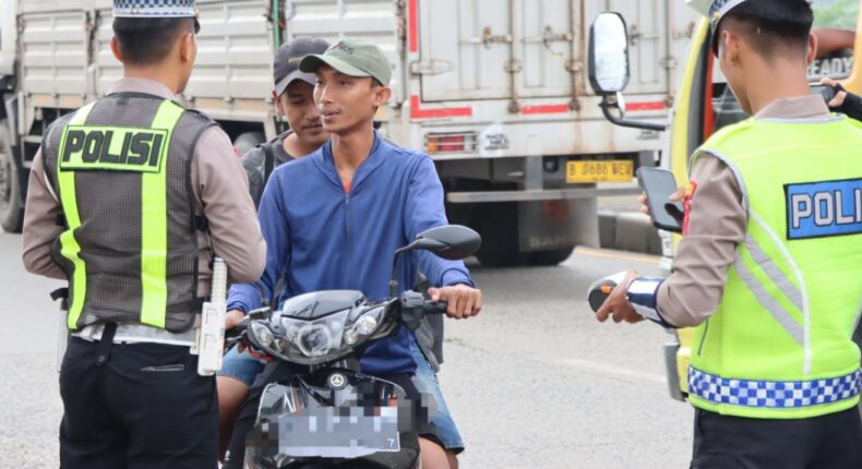 Operasi Keselamatan Candi 2026, Satlantas Kendal Tindak Tegas Pemotor Lawan Arus