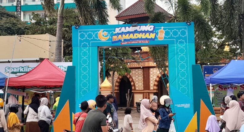 Kampung Ramadhan 1447 H di RSI Kendal Jadi Destinasi Ngabuburit Favorit Warga