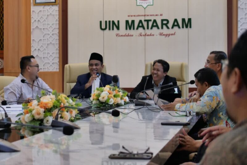 Pimpinan Kementerian Agama bersama jajaran Universitas Islam Negeri (UIN) Mataram mengikuti pertemuan eksekutif membahas penguatan riset dan pemanfaatan program Beasiswa Indonesia Bangkit sebagai upaya peningkatan kualitas sumber daya manusia menuju Indonesia Emas 2045 di UIN Mataram, Kamis (26/2/2026). Foto : Wawasannews