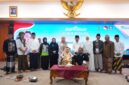Nyai Hj. Shinta Nuriyah Abdurrahman Wahid bersama Bupati Kendal Dyah Kartika Permanasari dan jajaran Forkopimda saat sahur bersama di Pendopo Tumenggung Bahurekso Kendal, Senin (23/2/2025). Foto: Istimewa
