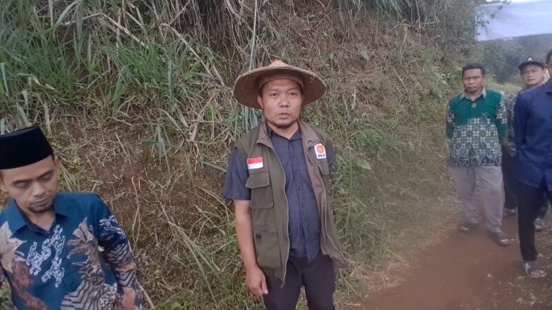 Anggota DPRD Kendal Komisi B, Sukron, pada kegiatan Launching and Panen Perdana di Desa Bringinsari, Kamis (12/2/2026). Foto: Istimewa/Wawasannews