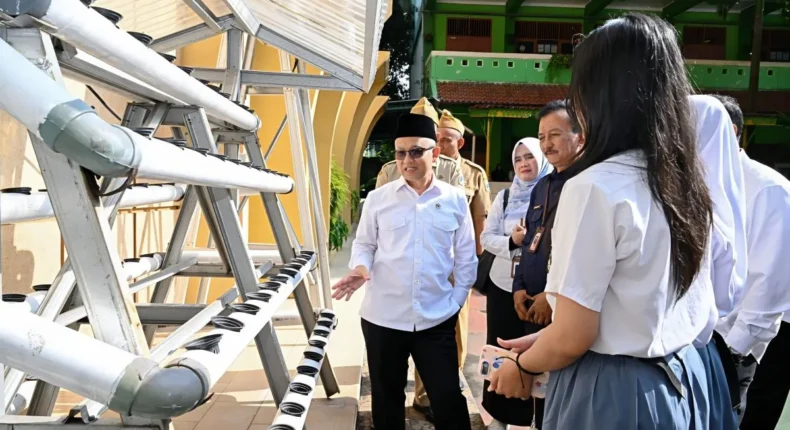 Wamendikdasmen Tekankan Internaliasi Ikrar Pelajar untuk Perkuat Karakter dan Kejujuran