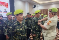 Ketua PD PPM-LVRI Jawa Tengah melantik dan menyematkan tanda jabatan kepada pengurus Pimpinan Cabang Pemuda Panca Marga (PPM-LVRI) Kota Semarang masa bakti 2026–2031 dalam prosesi pelantikan di Semarang, Jumat. Pelantikan tersebut menandai dimulainya kepengurusan baru yang dipimpin oleh Hastono Wirawan. )Istimewa/Wawasannews)