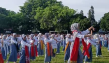 Para siswa SMK Negeri 1 Temanggung menari kolosal Wulang Sunu di Lapangan Maron Temanggung, Selasa (31/3/2026). (Istimewa/Wawasannews)