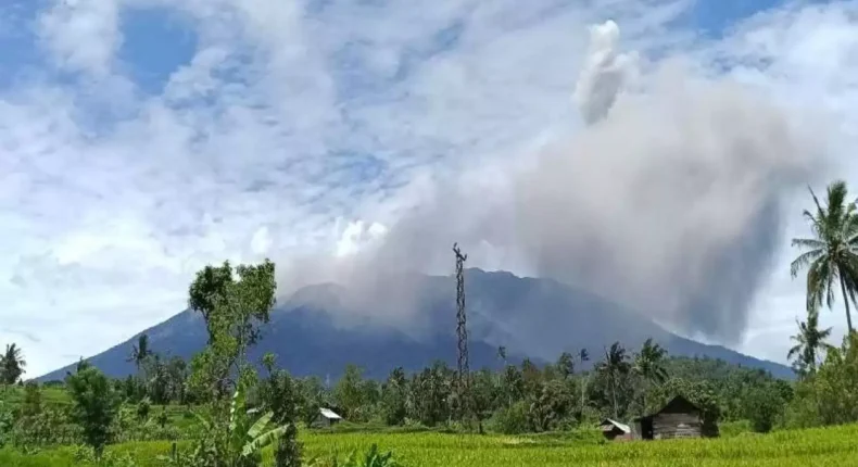 Gunung Marapi Erupsi Dua Kali dalam Waktu Berdekatan, Status Masih Waspada