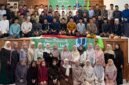 Peserta Halal Bihalal dan Reuni Mutiara Ati ke-17 Iksantrik Kendal berfoto bersama usai kegiatan di Kampoeng Rasa Resto Weleri, Rabu (25/3/2026). Foto : Wawasannews.com