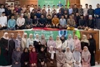 Peserta Halal Bihalal dan Reuni Mutiara Ati ke-17 Iksantrik Kendal berfoto bersama usai kegiatan di Kampoeng Rasa Resto Weleri, Rabu (25/3/2026). Foto : Wawasannews.com