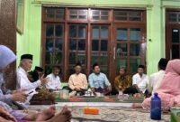 Suasana sowan dan silaturahmi jamaah Majelis Ta’lim Mushola Nurul Iman Bulak, Rowosari, saat mengikuti tausiah dan doa bersama di ndalem Bugangin, Kendal, Rabu (25/3/2026). Foto : Wawasannews.com