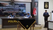 Kabag SDM Polres Kendal bersama jajaran memimpin kegiatan pengambilan sumpah dan penandatanganan pakta integritas seleksi penerimaan anggota Polri Tahun Anggaran 2026 di Aula Tribrata Polres Kendal, Selasa (31/3/2026). Foto : Wawasannews.com