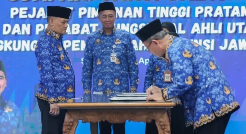 Gubernur Jateng Dorong Reformasi Birokrasi, Tekankan Pelayanan Publik