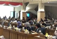 Kegiatan rapat paripurna dengan agenda pengambilan keputusan terhadap sejumlah rancangan peraturan daerah (raperda) di Gedung DPRD Kota Madiun, Jatim, Kamis (2/4/2026). (Istimewa/Wawasannews)