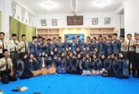 Jajaran pengurus dan anggota IPNU–IPPNU Kabupaten Kendal berfoto bersama usai pelaksanaan Rapat Koordinasi Cabang (Rakorcab) di Gedung Aswaja PCNU Kendal, Jumat (17/4/2026). Foto : Wawasannews.com