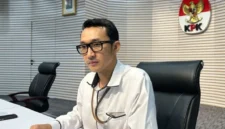 Juru Bicara Komisi Pemberantasan Korupsi Budi Prasetyo memberikan keterangan di Gedung Merah Putih KPK, Jakarta, Senin (13/4/2026). (Istimewa/Wawasannews)