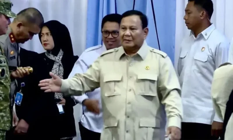 Presiden Prabowo Subianto tiba di Akademi Militer (Akmil) Magelang, Jawa Tengah, Sabtu (18/4/2026), untuk memberikan pengarahan kepada 478 ketua DPRD se-Indonesia dalam acara retret yang digelar oleh Lemhannas RI. (Istimewa/Wawasannews)