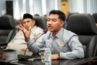  Anggota DPRD Kendal, Dian Alfat Muhammad, Saat menyampaikan interupsi dalam forum soal keluhan masyarakat. Selasa, (31/3/2026). Foto : Wawasannews.com