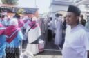 Ketua Komisi D DPRD Kendal, Dedy Ashari Styawan saat pelepasan Jemaah Calon Haji Kloter 18 di Alun-alun Kendal, Minggu (26/4/2026). Foto: Fuad/Wawasannews