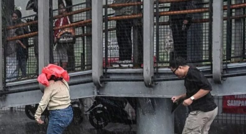 Gelombang Hujan Lebat Mengintai, BMKG Minta Warga Siaga di Sejumlah Wilayah