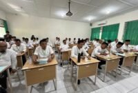Tampak sejumlah kandidat calon Ketua DPC PKB sedang mengikuti tes tertulis dalam uji kelayakan dan kepatutan (UKK) yang diselenggarakan DPW PKB Jateng, Minggu (26/4). Foto: Istimewa/Wawasannews