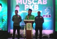Ketua DPC PKB Kendal Muhammad Makmun saat memberikan sambutan di acara Muscab PKB Kendal di Hotel Sae Inn, Minggu malam (19/4/2026). Foto: Fuad/WawasanNews