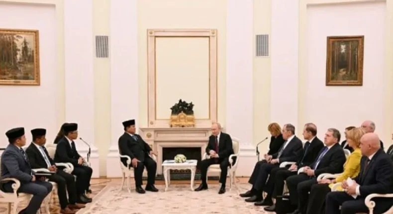 Prabowo dan Putin Sepakat Perkuat Kerja Sama RI–Rusia di Sektor Strategis