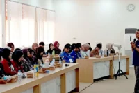 Kepala Perum LKBN ANTARA Biro Jawa Tengah Teguh Imam Wibowo menyampaikan materi dalam pelatihan jurnalistik bertajuk “Teknik Dasar Penulisan Berita Standar Kantor Berita” di Ruang Sidang FISIP Universitas Jenderal Soedirman (Unsoed) Purwokerto, Kabupaten Banyumas, Sabtu (9/5/2026). (Istimewa/Wawasannews)