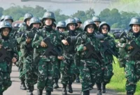 Siswa Komcad dari ASN kementerian menjalankan latihan simulasi tempur di area latihan lapangan tembak Tigin Priyatna Lanud Atang Sendjaja, Bogor, Jawa Barat, Kamis (14/5/2026). (Istimewa/Wawasannews).