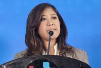 Menteri Komunikasi dan Digital Meutya Hafid menyampaikan keterangan pers mengenai kepatuhan platform digital pada Peraturan Pemerintah Nomor 17 tahun 2025 tentang Tata Kelola Penyelenggaraan Sistem Elektronik dalam Pelindungan Anak (PP Tunas) di Kantor Kementerian Komunikasi dan Digital, Jakarta Pusat, Kamis (9/4/2026). wawasannews.com