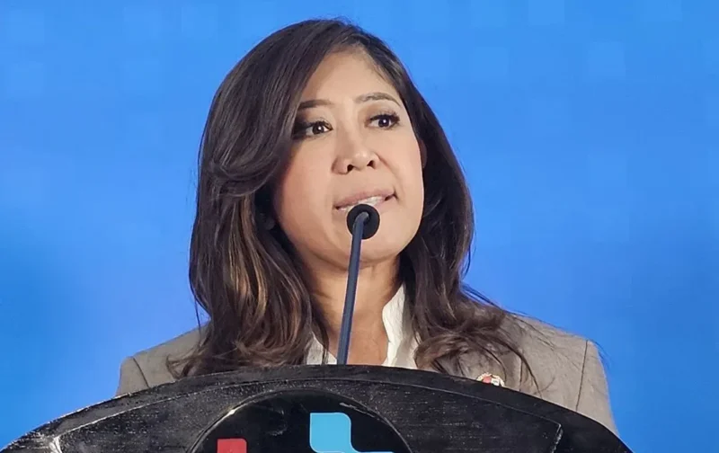 Menteri Komunikasi dan Digital Meutya Hafid menyampaikan keterangan pers mengenai kepatuhan platform digital pada Peraturan Pemerintah Nomor 17 tahun 2025 tentang Tata Kelola Penyelenggaraan Sistem Elektronik dalam Pelindungan Anak (PP Tunas) di Kantor Kementerian Komunikasi dan Digital, Jakarta Pusat, Kamis (9/4/2026). wawasannews.com