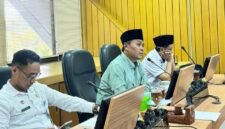 Wakil Ketua Komisi A DPRD Jawa Tengah Mukafi Fadli memimpin pembahasan lanjutan Rancangan Peraturan Daerah (Raperda) tentang Pelayanan Publik di Semarang, Kamis (7/5/2026). (Istimewa/Wawasannews)