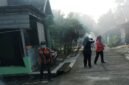 Petugas Dinas Kesehatan Daerah (Dinkesda) Kendal bersama tim melakukan fogging di lingkungan RT 3 RW 2 Desa Karangmulyo, Kecamatan Pegandon, Jumat (8/5/2026). (Istimewa/Wawasannews)