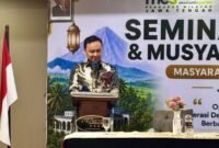 Ketua Umum PW Masyarakat Ekonomi Syariah (MES) Jawa Tengah terpilih, Rezza Arief Budy Artha, menyampaikan sambutan dalam Seminar Nasional dan Musyawarah Wilayah (Muswil) Ke-V PW MES Jawa Tengah di MG Setos Hotel Semarang. (Istimewa/Wawasannews).