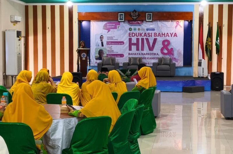 Peserta mengikuti seminar edukasi bahaya HIV, narkoba, dan deteksi dini kanker payudara yang diselenggarakan Pimpinan Daerah Nasyiatul Aisyiyah Kendal di Gedung Pertemuan Universitas Muhammadiyah Kendal Batang (UMKABA), Sabtu (9/5/2026). (Istimewa/Wawasannews).
