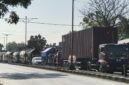 Antrean panjang kendaraan truk dan kontainer tampak mengular di Jalur Pantura Kendal, Selasa (12/5/2026). (Istimewa/Wawasannews).