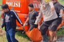 Proses evakuasi korban tertabrak kereta api dilakukan petugas, Minggu (17/05/2026). (Istimewa/Wawasannews)