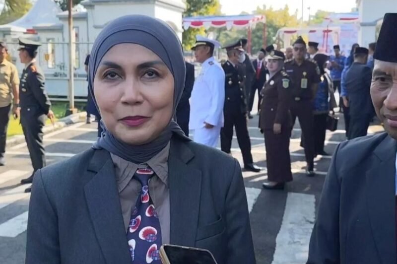 Bupati Kendal Dyah Kartika Permanasari saat memberikan pernyataan kepada awak media terkait kecelakaan bus rombongan SMPN 2 Brangsong di Tol Cipali, Jawa Barat. (Istimewa/Wawasannews)