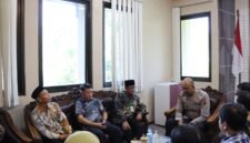 Kapolres Kendal AKBP Hendry Susanto menerima audiensi Forum Kerukunan Umat Beragama (FKUB) Kabupaten Kendal di ruang kerja Kapolres, Jumat (8/5/2026). (Istimewa/Wawasannews)
