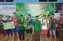 Pemenang turnamen bulu tangkis menerima trofi dan penghargaan usai laga final Kejuaraan Bulutangkis dan Tenis Meja PAC GP Ansor Gemuh Cup 2026 di Gedung Serbaguna Sultan Hadiwijaya, Desa Lumansari, Kecamatan Gemuh, Sabtu (16/5/2026). (Istimewa/Wawasannews)