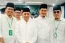 Dari kiri ke kanan, Gus Yusuf, KH. Mashuri Malik selaku Ketua Pengurus Pusat (PP) LAZISNU periode 2010–2015, KH. Imam Jazuli, dan Gus Miftah. (Istimewa/Wawasannews)