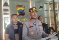 Kapolres Kendal AKBP Hendry Susanto Sianipar memberikan keterangan pers terkait pengungkapan kasus dugaan pencabulan anak di Mapolres Kendal, Jumat (29/5/2026). (Istimewa/Wawasannews)