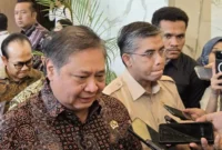 Menteri Koordinator Bidang Perekonomian Airlangga Hartarto dan Menteri Ketenagakerjaan Yassierli di Kantor Kemenko Perekonomian di Jakarta, Selasa (26/5/2026). (Istimewa/Wawasannews)