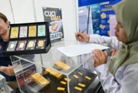 Warga melakukan registrasi untuk mencuci emas gratis di Pegadaian, Palu. Sulawesi Tengah, Rabu (15/4/2026). (Istimewa/Wawasannews)